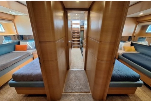 86ft Cerri Cantieri Navali Yacht For Sale