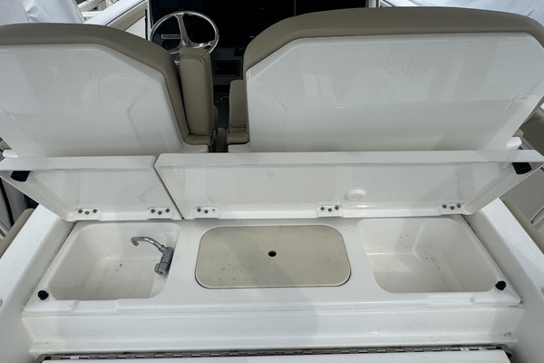 32ft Pursuit Yacht For Sale