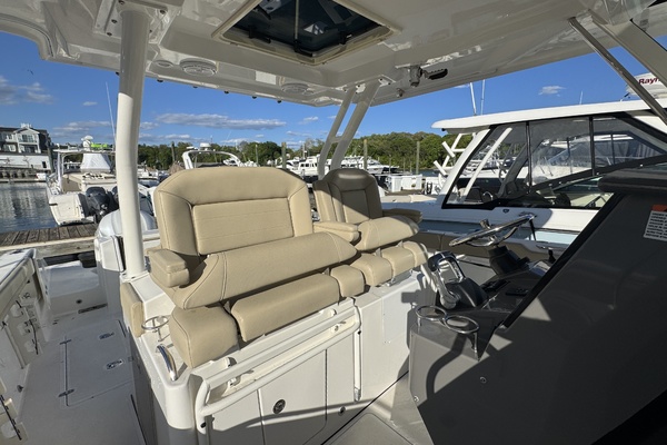 32ft Pursuit Yacht For Sale