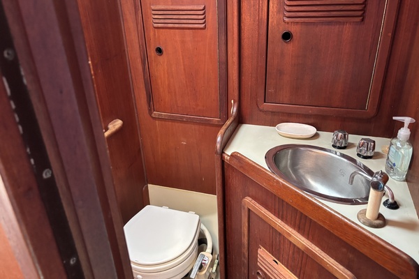 KA IO 40ft C amp C Yacht For Sale