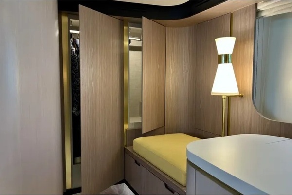 2024 Azimut 60