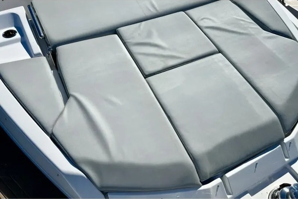 2024 Azimut 60