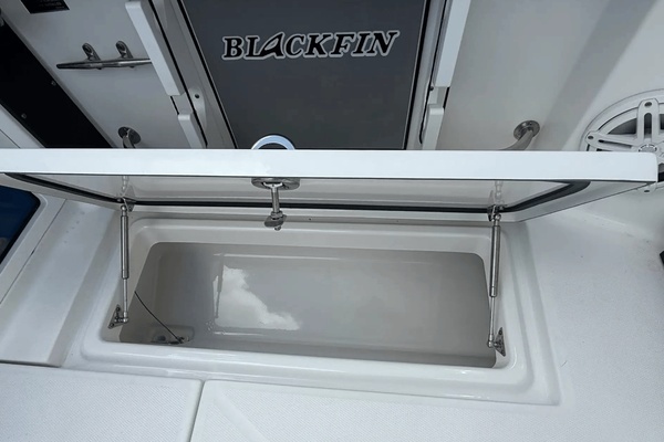 2020 Blackfin 27