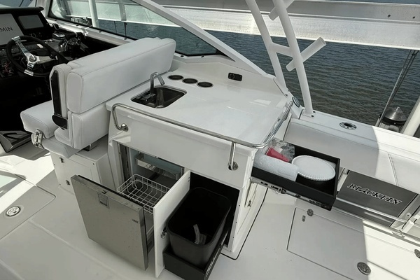 2020 Blackfin 27