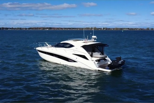 2016 Galeon 44