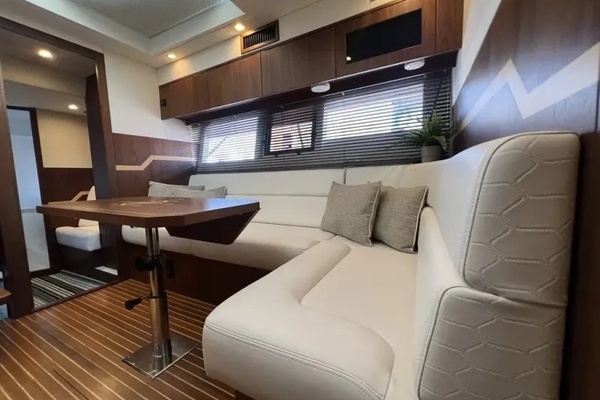 2016 Galeon 44