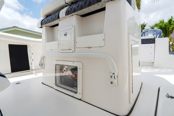 29ft Tidewater Yacht For Sale