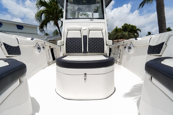 29ft Tidewater Yacht For Sale