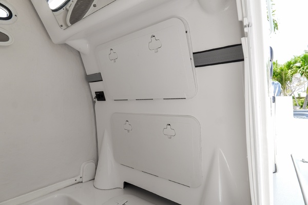 29ft Tidewater Yacht For Sale