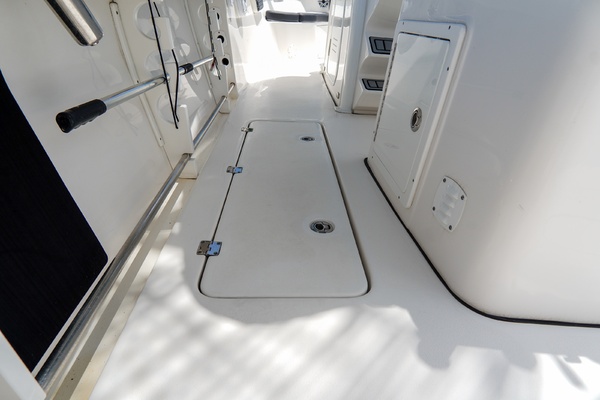 29ft Tidewater Yacht For Sale