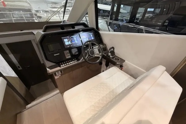 2023 Galeon 53