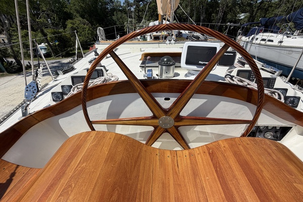MERU 62ft Custom Yacht For Sale