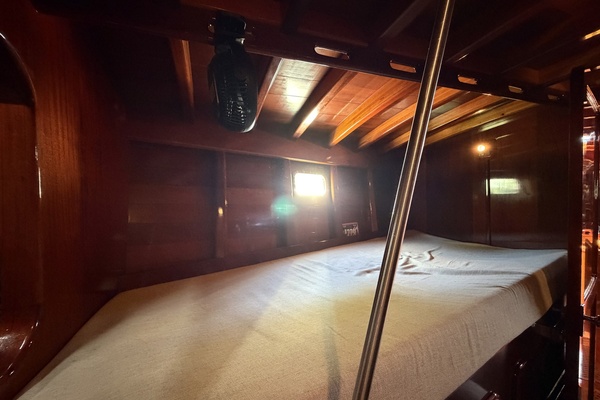 MERU 62ft Custom Yacht For Sale