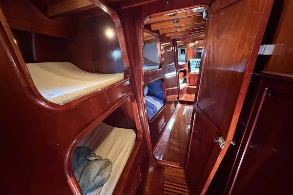 MERU 62ft Custom Yacht For Sale