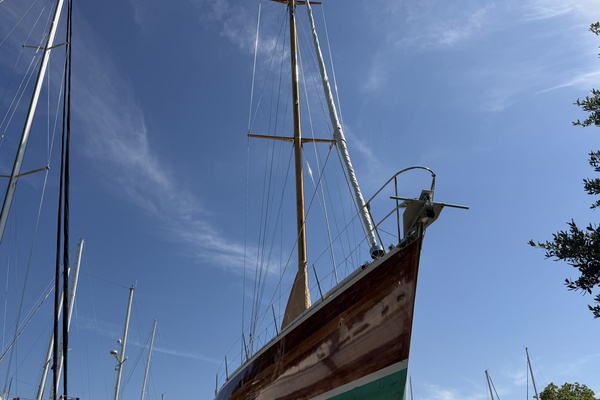 MERU 62ft Custom Yacht For Sale