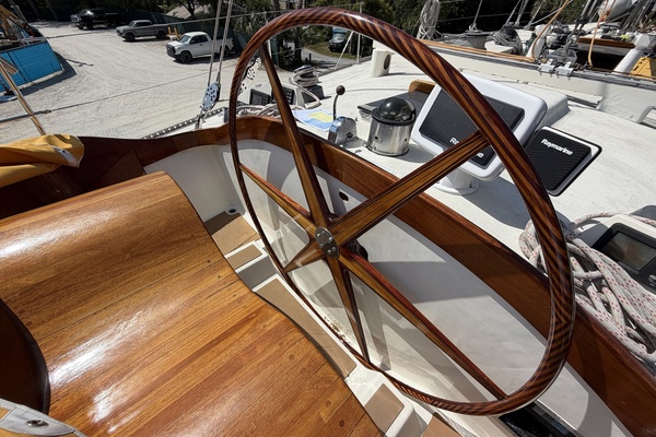MERU 62ft Custom Yacht For Sale
