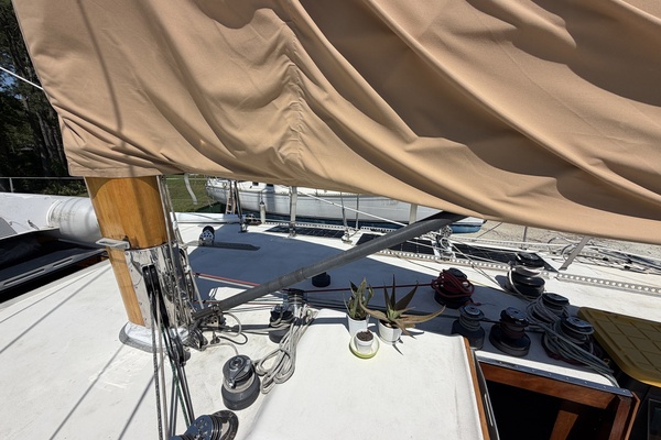 MERU 62ft Custom Yacht For Sale