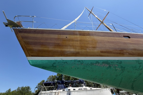 MERU 62ft Custom Yacht For Sale