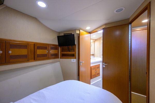 Cabo 48 - Bad Boyz - Master Stateroom
