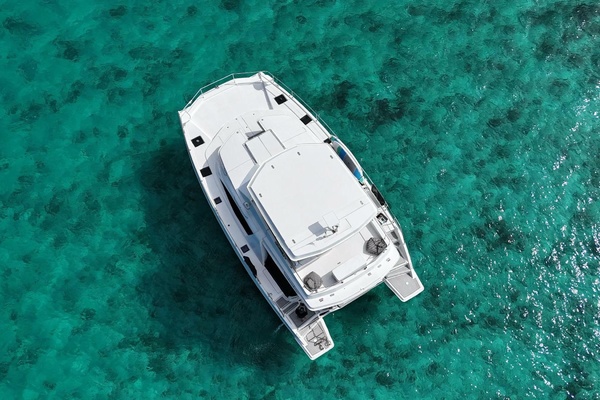 Somewhere hot 51ft Leopard Yacht For Sale