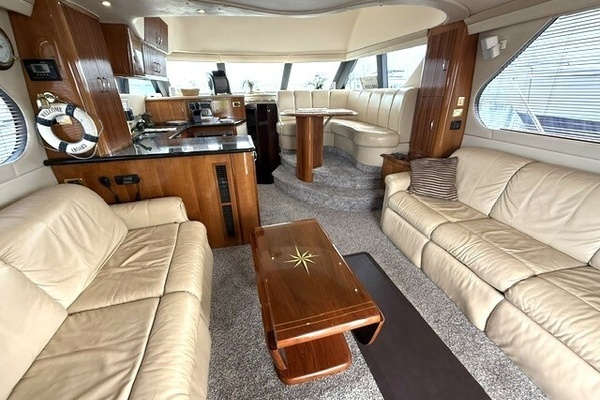 2005 Carver 46