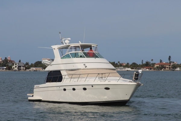 2005 Carver 46