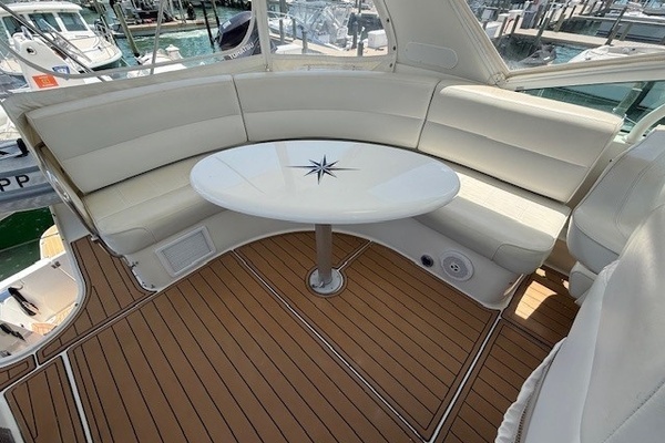 2005 Carver 46