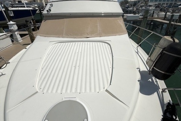 Clear 2 Close 46ft Carver Yacht For Sale