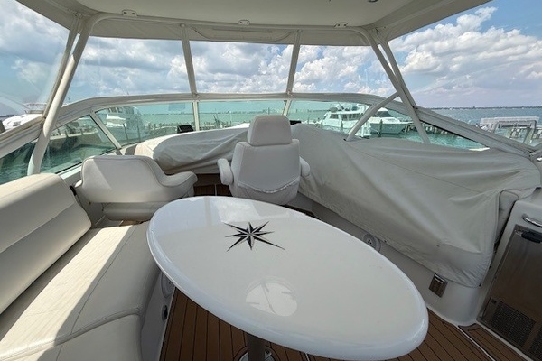 Clear 2 Close 46ft Carver Yacht For Sale