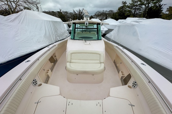 2011 Grady-White 36