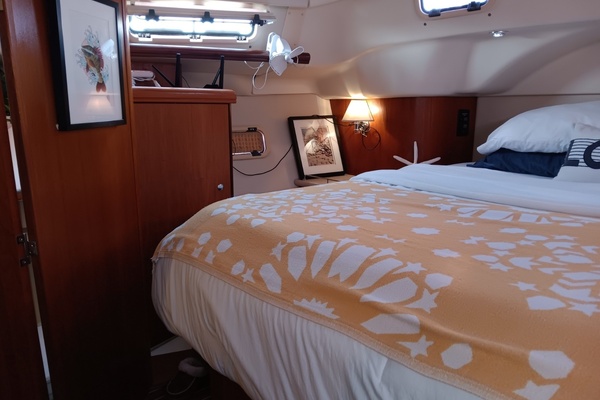 Nancy Marie 45ft Hunter Yacht For Sale