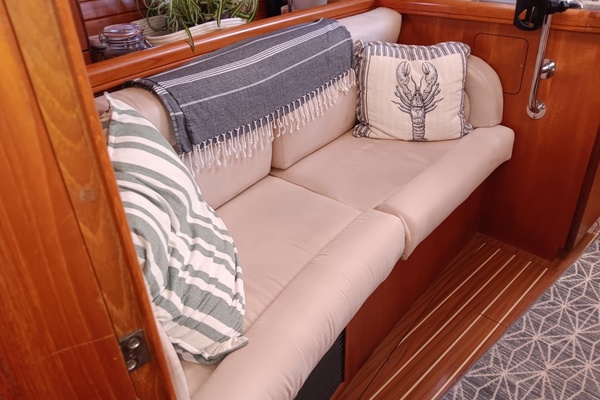 Nancy Marie 45ft Hunter Yacht For Sale