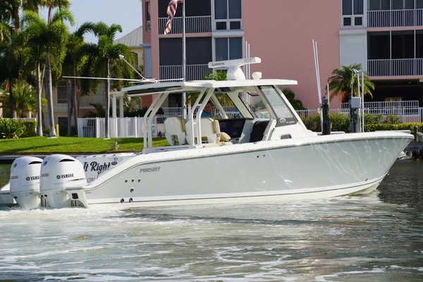 34ft Pursuit Yacht For Sale