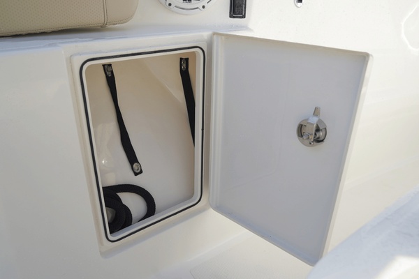 34ft Pursuit Yacht For Sale