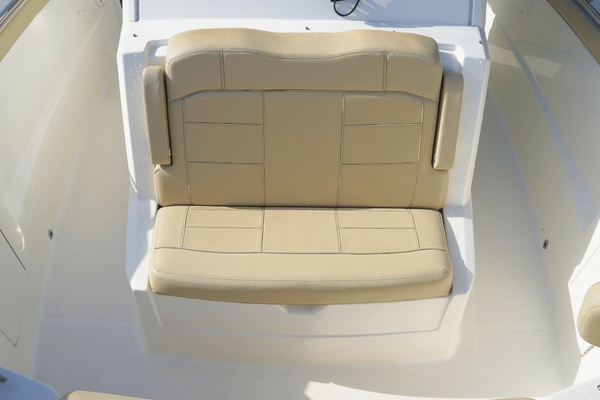34ft Pursuit Yacht For Sale