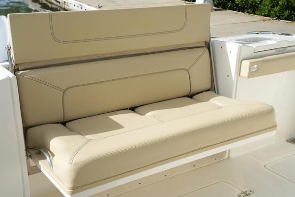 34ft Pursuit Yacht For Sale