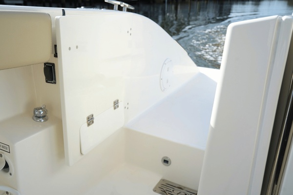 34ft Pursuit Yacht For Sale