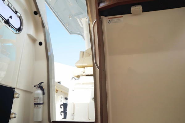 34ft Pursuit Yacht For Sale