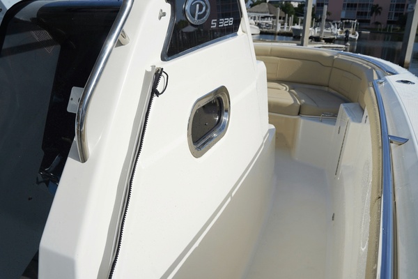 34ft Pursuit Yacht For Sale