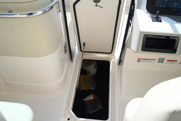 29ft Regal Yacht For Sale