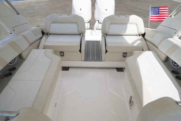 29ft Regal Yacht For Sale