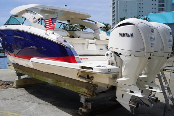 29ft Regal Yacht For Sale