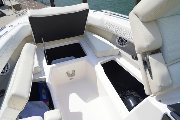 2024 Regal 29