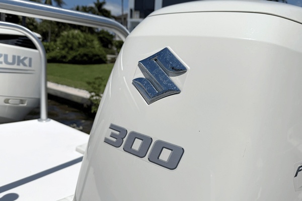 33ft Prowler Yacht For Sale