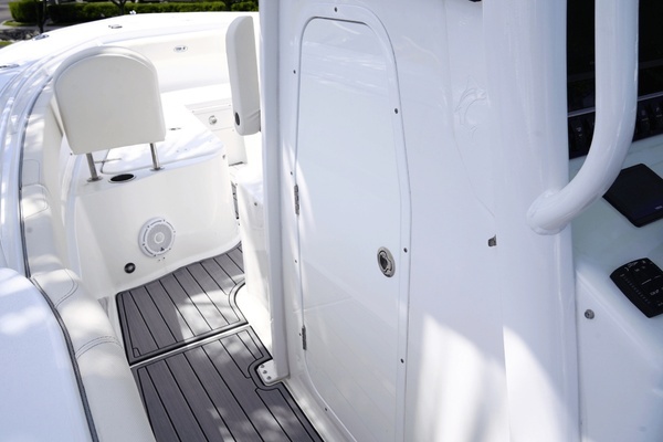 2025 Sea Hunt 29
