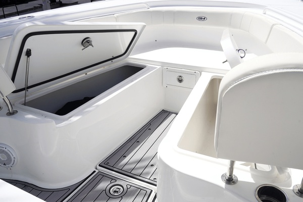 29ft Sea Hunt Yacht For Sale