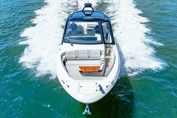 2022 Sea Ray 37