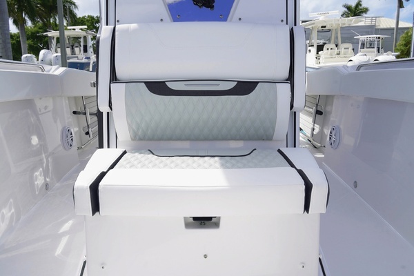 2025 Blackfin 27