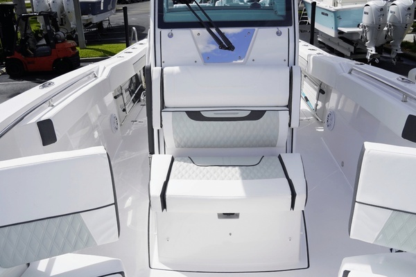 2025 Blackfin 27