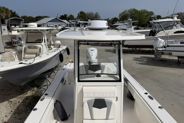 26ft Robalo Yacht For Sale